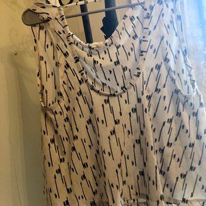 Silence + Noise Cream Black Flowy Tank Sz S